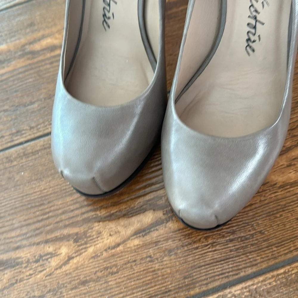 Pour LA VICTOIRE Platform Stiletto Pumps Size 6.5
